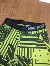 Load image into Gallery viewer, Nike Pro leggings size small
