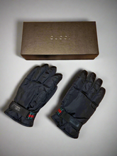 Load image into Gallery viewer, Gucci Black Winter Ski Gloves
