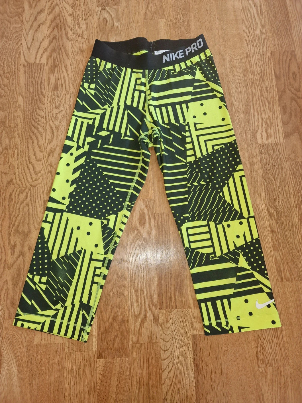 Nike Pro leggings size small