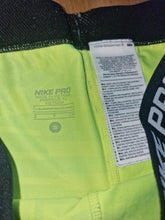 Load image into Gallery viewer, Nike Pro leggings size small
