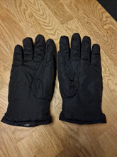 Load image into Gallery viewer, Gucci Black Winter Ski Gloves
