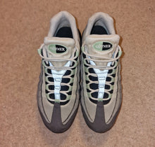 Load image into Gallery viewer, Nike Airmax 95 &#39;Mint Fresh&#39; Trainers
